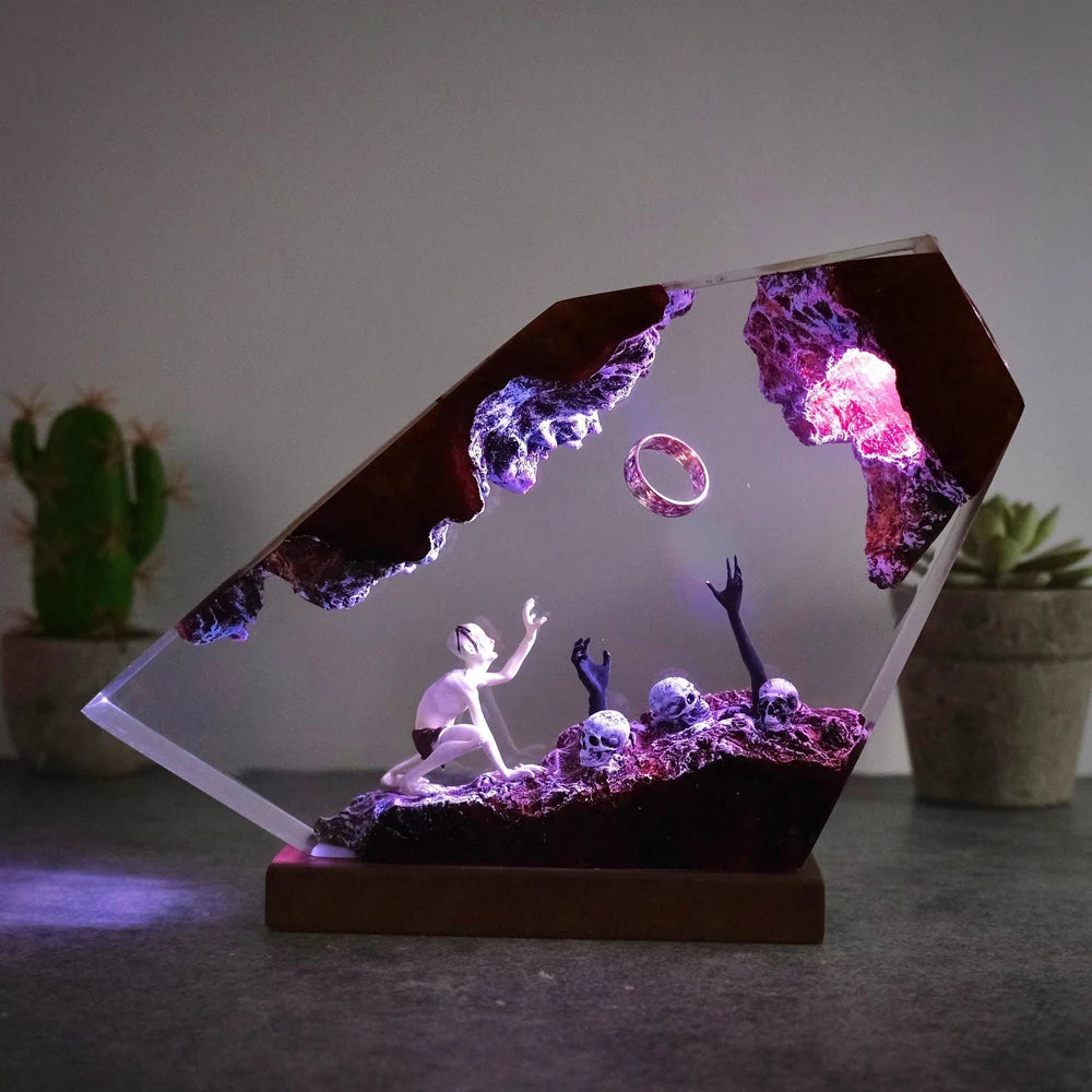 Demon Realm Organism Resin Table Light Creactive Art Shocked Decoration Lamp Magic Ring Skull Theme Night Light USB Charge