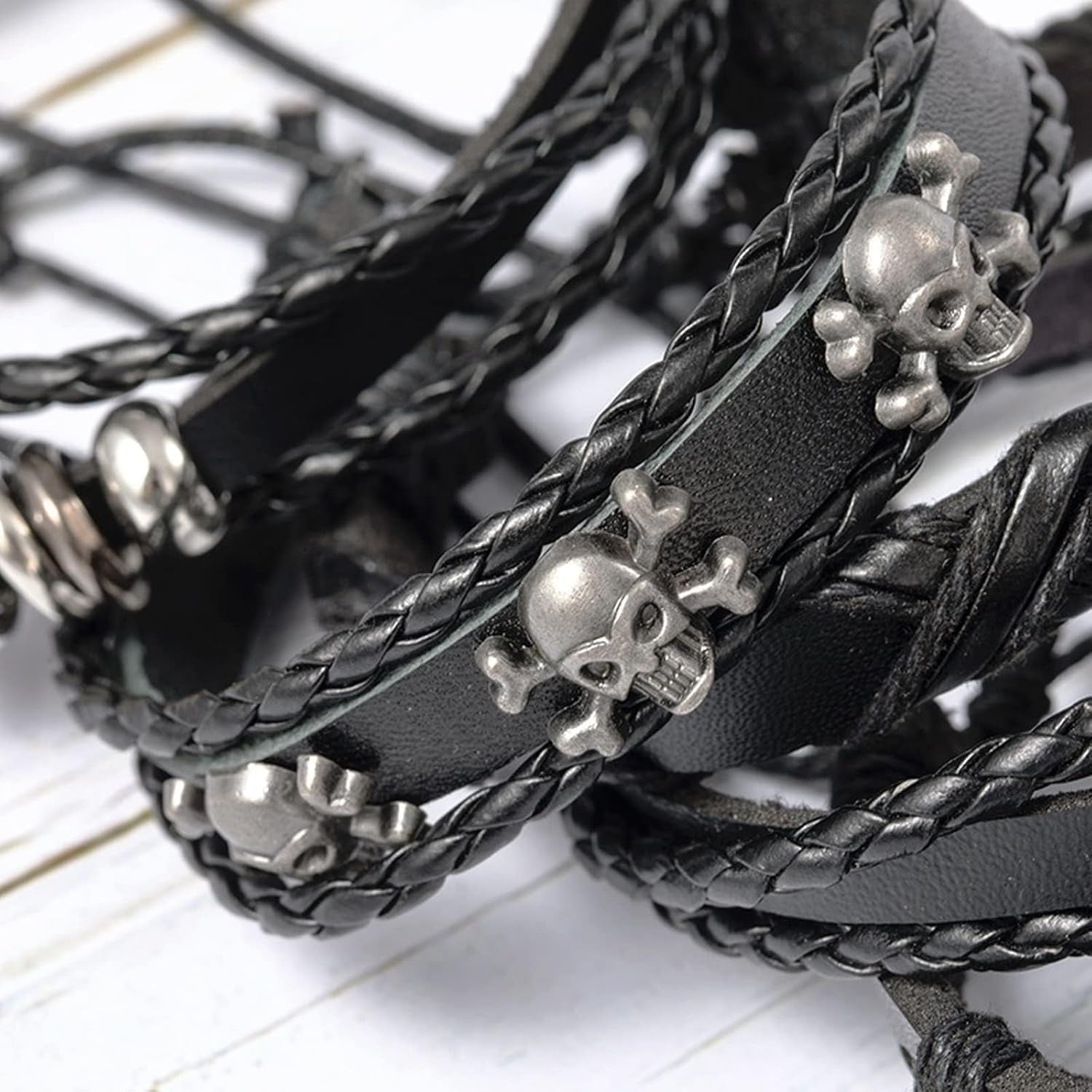 Gothic Leather Cuff Bracelet Bracelet Femme for Men Women Goth Punk Leather Wristband Skull Stackable Braided Cuff Bracelets Multi Layer Wrist Bracelets Punk Rock Jewelry Black